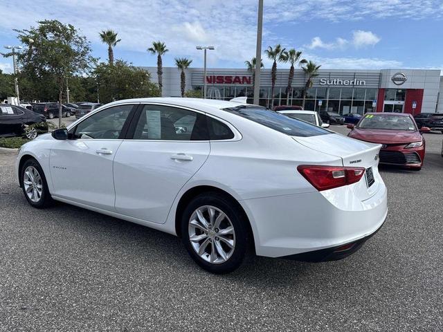 Photo of 2023 Summit White Chevrolet Malibu