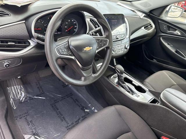 Photo of 2023 Summit White Chevrolet Malibu