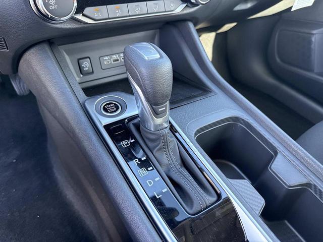 Photo of 2025 Black Nissan Sentra
