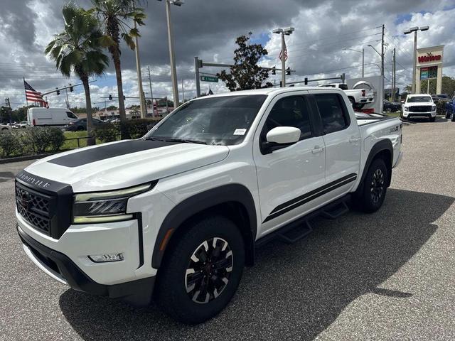Photo of 2022 Glacier White Nissan Frontier