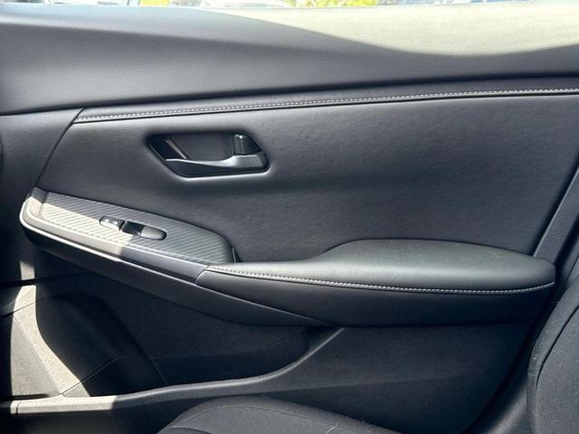 Photo of 2025 Black Nissan Sentra