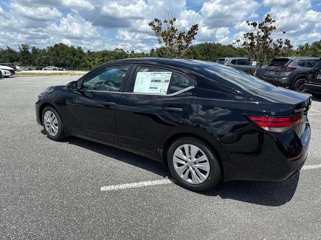 Photo of 2025 Black Nissan Sentra