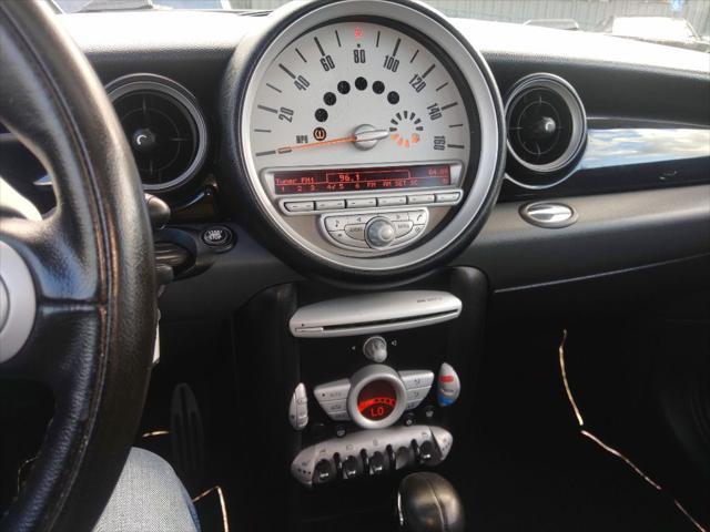 Photo of 2010 British Racing Green Metallic MINI Cooper S