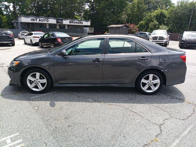 Photo of 2013 GRAY Toyota Camry