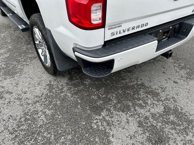 Photo of 2016 Iridescent Pearl Tricoat Chevrolet Silverado 1500