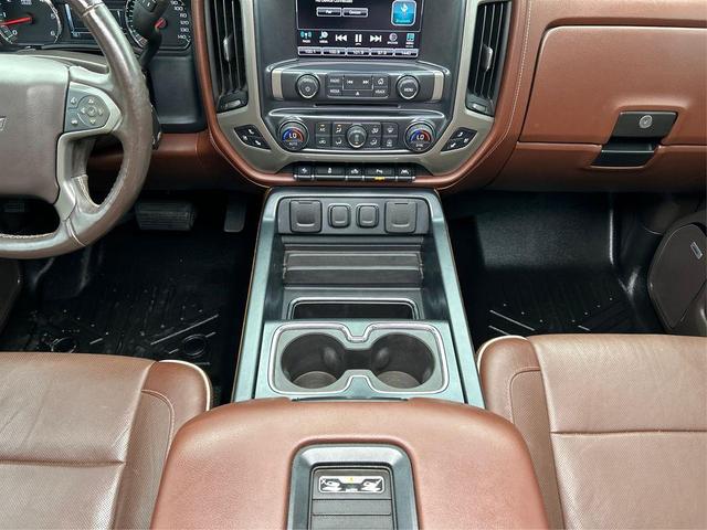 Photo of 2016 Iridescent Pearl Tricoat Chevrolet Silverado 1500