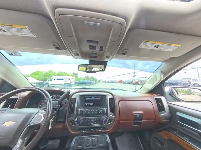 Photo of 2016 Iridescent Pearl Tricoat Chevrolet Silverado 1500