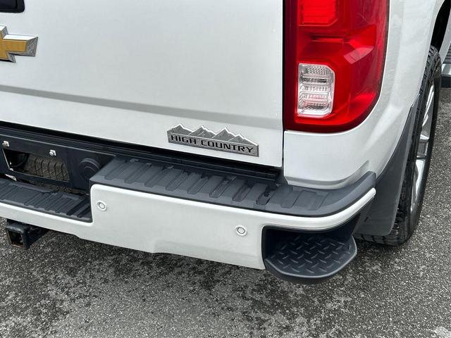 Photo of 2016 Iridescent Pearl Tricoat Chevrolet Silverado 1500