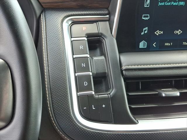 Photo of 2023 Summit White - GAZ Chevrolet Suburban
