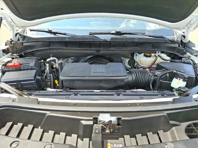 Photo of 2023 Summit White - GAZ Chevrolet Suburban