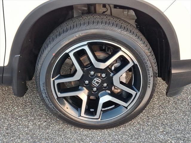 Photo of 2022 Platinum White Pearl - WX Honda Passport