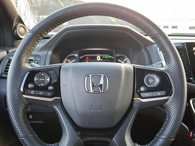 Photo of 2022 Platinum White Pearl - WX Honda Passport