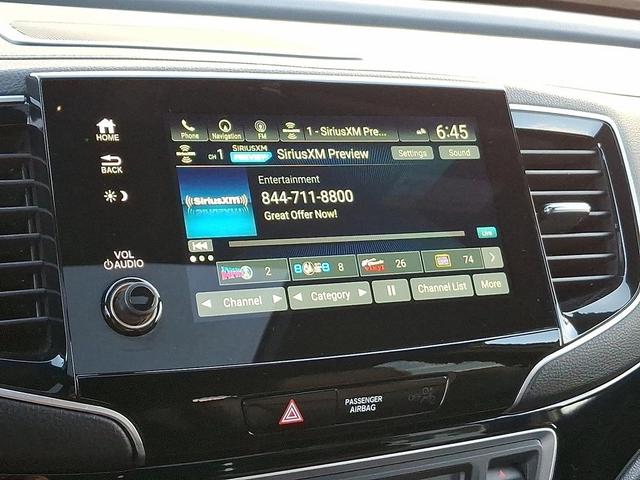 Photo of 2022 Platinum White Pearl - WX Honda Passport