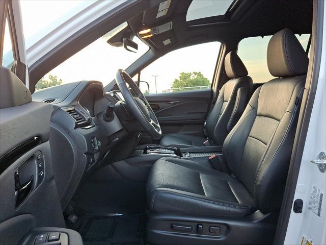 Photo of 2022 Platinum White Pearl - WX Honda Passport