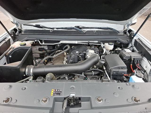 Photo of 2021 Summit White - GAZ GMC Canyon