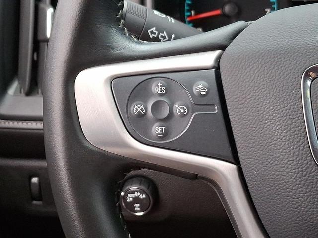 Photo of 2021 Summit White - GAZ GMC Canyon