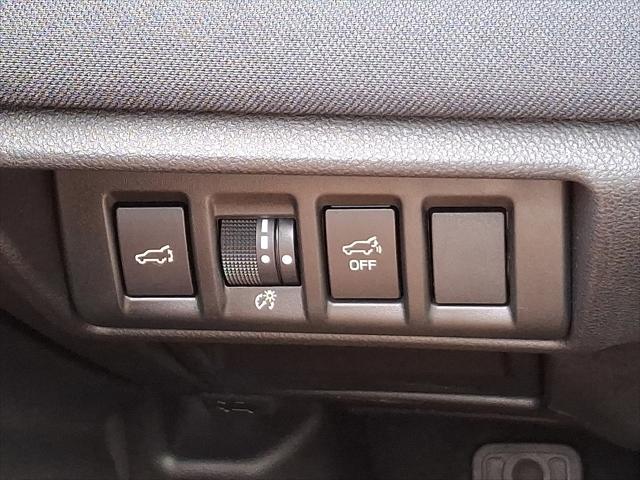 Photo of 2023 Crystal White Pearl - W2P Subaru Outback