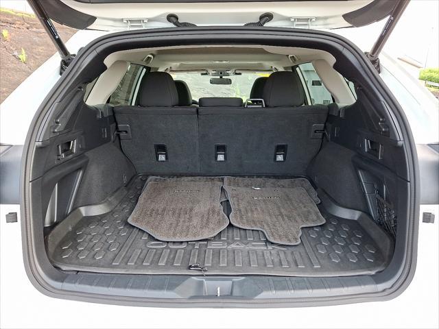 Photo of 2023 Crystal White Pearl - W2P Subaru Outback