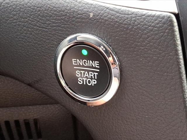 Photo of 2024 Atlas Blue Metallic - B3 Ford Edge