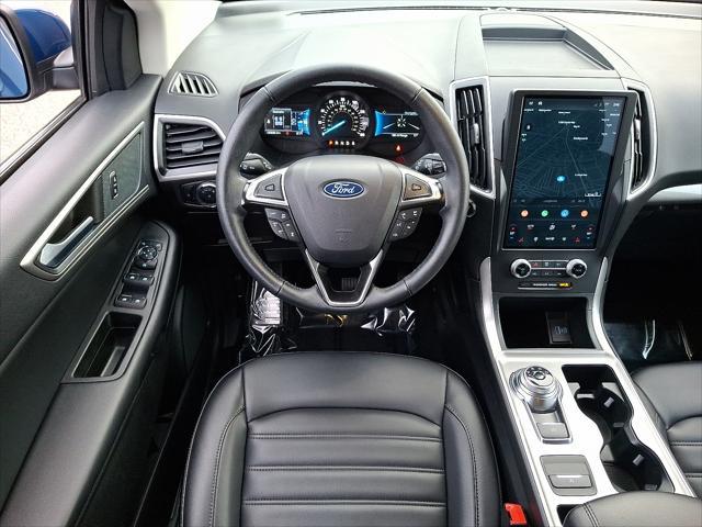 Photo of 2024 Atlas Blue Metallic - B3 Ford Edge