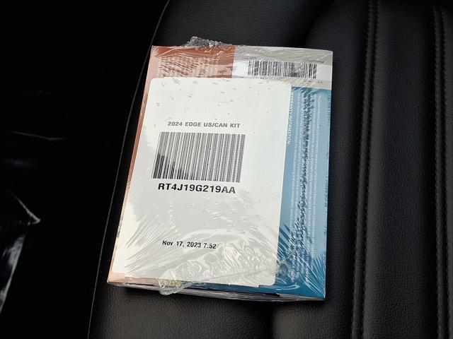 Photo of 2024 Atlas Blue Metallic - B3 Ford Edge