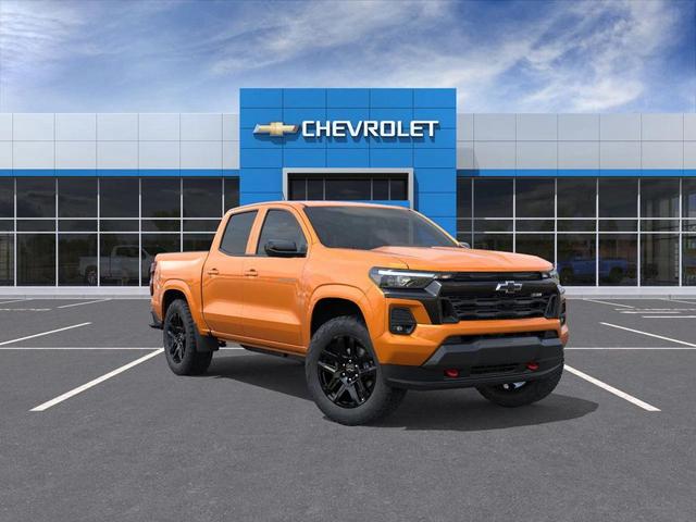 Photo of 2025 Sunrise Orange Chevrolet Colorado