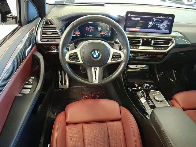 Photo of 2023 Mineral White Metallic BMW X3
