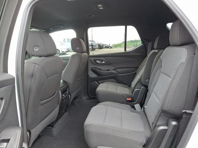 Photo of 2023 Summit White - GAZ Chevrolet Traverse
