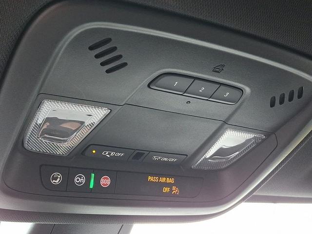 Photo of 2023 Summit White - GAZ Chevrolet Traverse