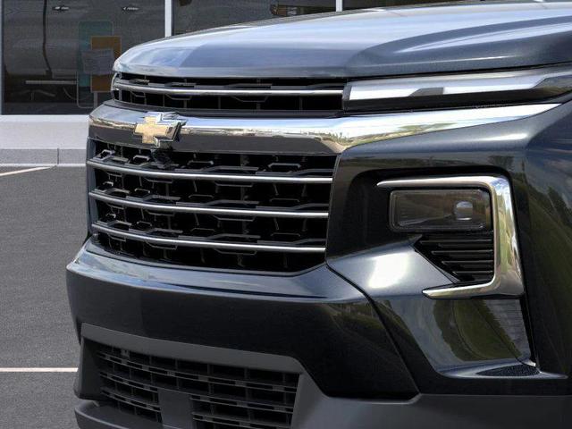 Photo of 2025 Mosaic Black Metallic Chevrolet Traverse