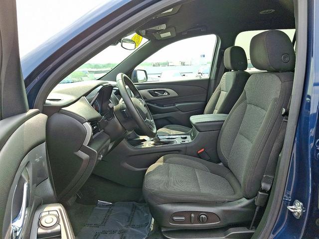 Photo of 2023 Northsky Blue Metallic - GA0 Chevrolet Traverse