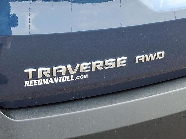 Photo of 2023 Northsky Blue Metallic - GA0 Chevrolet Traverse