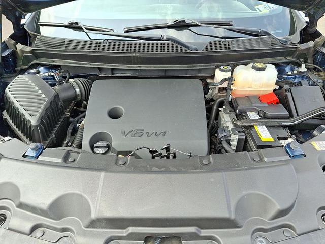 Photo of 2023 Northsky Blue Metallic - GA0 Chevrolet Traverse