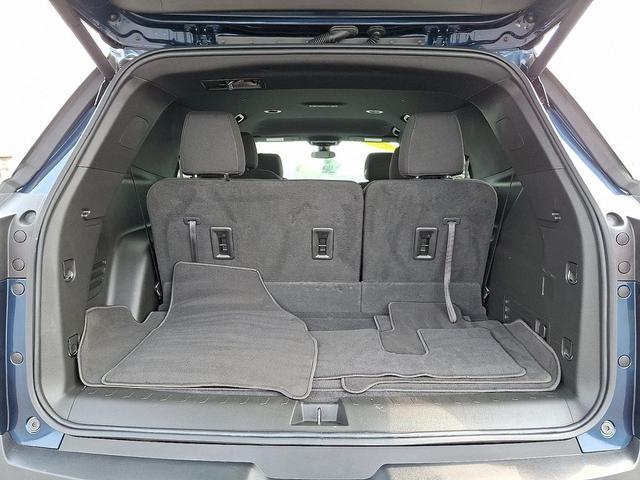 Photo of 2023 Northsky Blue Metallic - GA0 Chevrolet Traverse