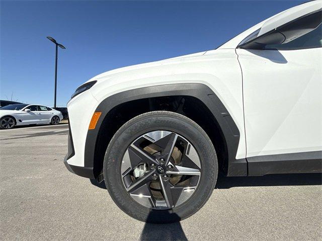 Photo of 2025 Serenity White Pearl Hyundai TUCSON