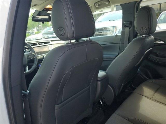 Photo of 2023 Summit White Buick Encore GX