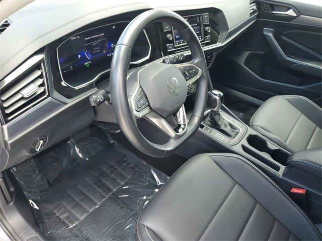 Photo of 2024 Platinum Gray Metallic Volkswagen Jetta
