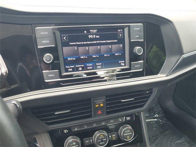 Photo of 2024 Platinum Gray Metallic Volkswagen Jetta