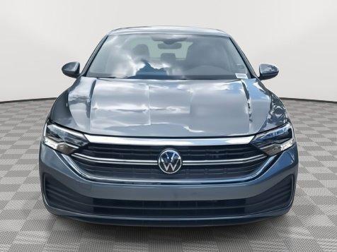 Photo of 2024 Platinum Gray Metallic Volkswagen Jetta
