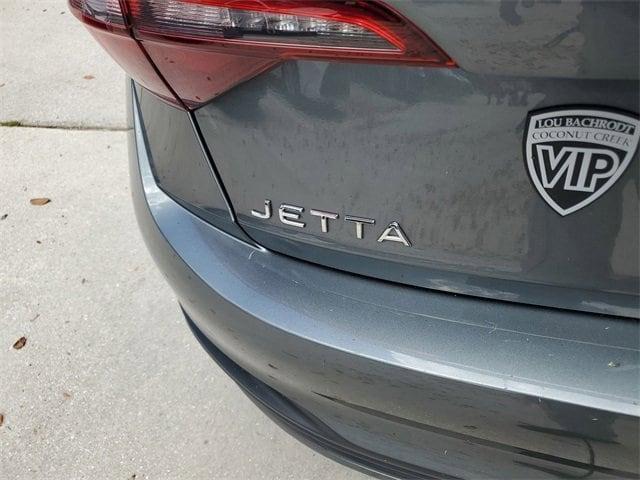 Photo of 2024 Platinum Gray Metallic Volkswagen Jetta