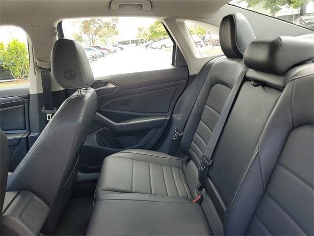 Photo of 2024 Platinum Gray Metallic Volkswagen Jetta