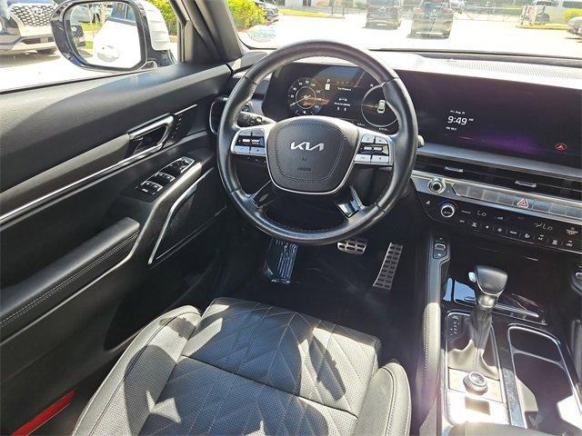 Photo of 2023 Glacier White Kia Telluride