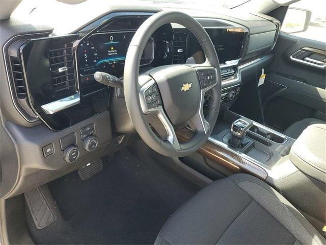 Photo of 2025 Summit White Chevrolet Silverado 1500