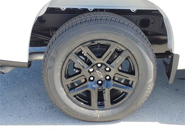 Photo of 2025 Summit White Chevrolet Silverado 1500