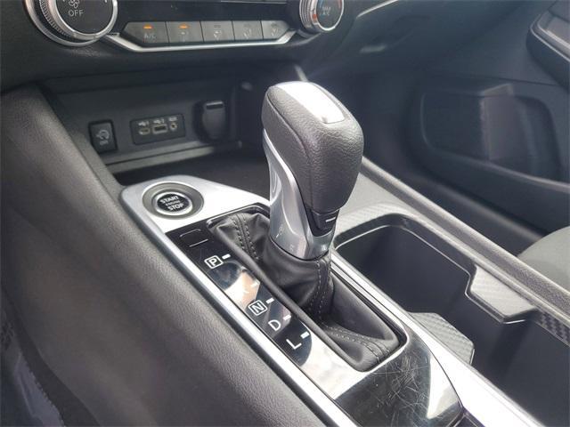 Photo of 2024 Cloud White Nissan Sentra