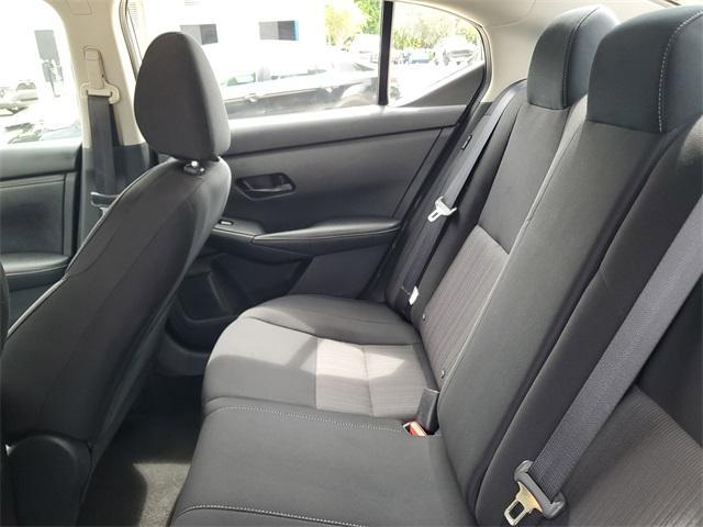 Photo of 2024 Cloud White Nissan Sentra