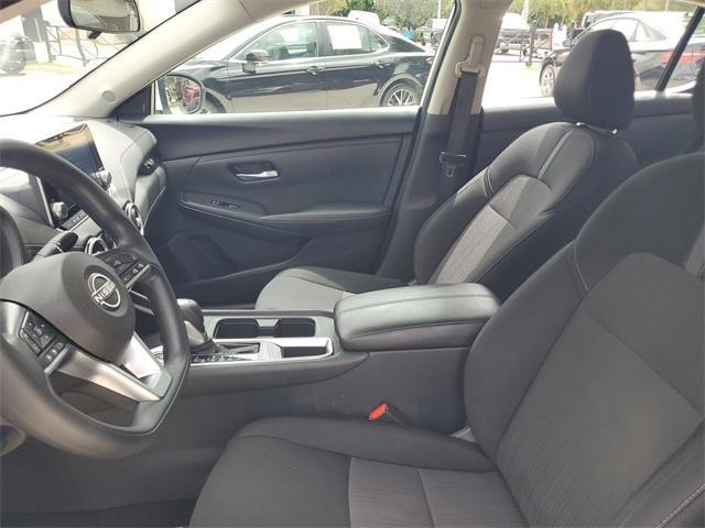 Photo of 2024 Cloud White Nissan Sentra