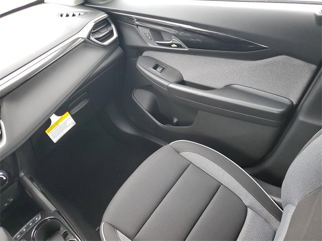 Photo of 2026 Summit White Chevrolet Trailblazer