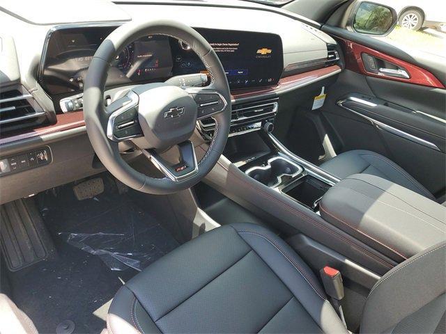 Photo of 2025 Mosaic Black Metallic Chevrolet Traverse