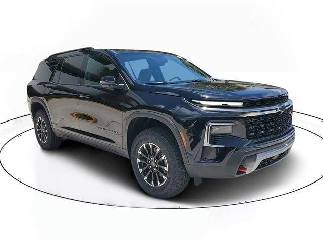 Photo of 2025 Mosaic Black Metallic Chevrolet Traverse